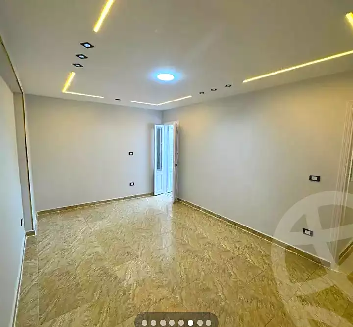 https://aqarmap.com.eg/ar/listing/7302063-for-sale-alexandria-miami-mohammed-ibn-taher-st