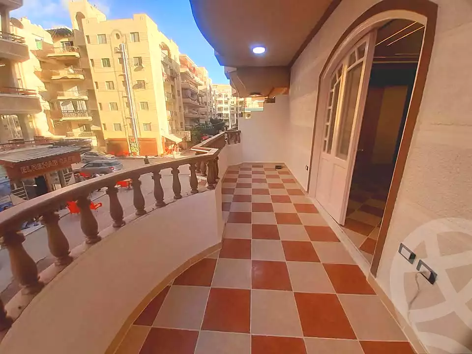https://aqarmap.com.eg/ar/listing/7302460-for-sale-alexandria-al-agamy-shataa-el-nakheel