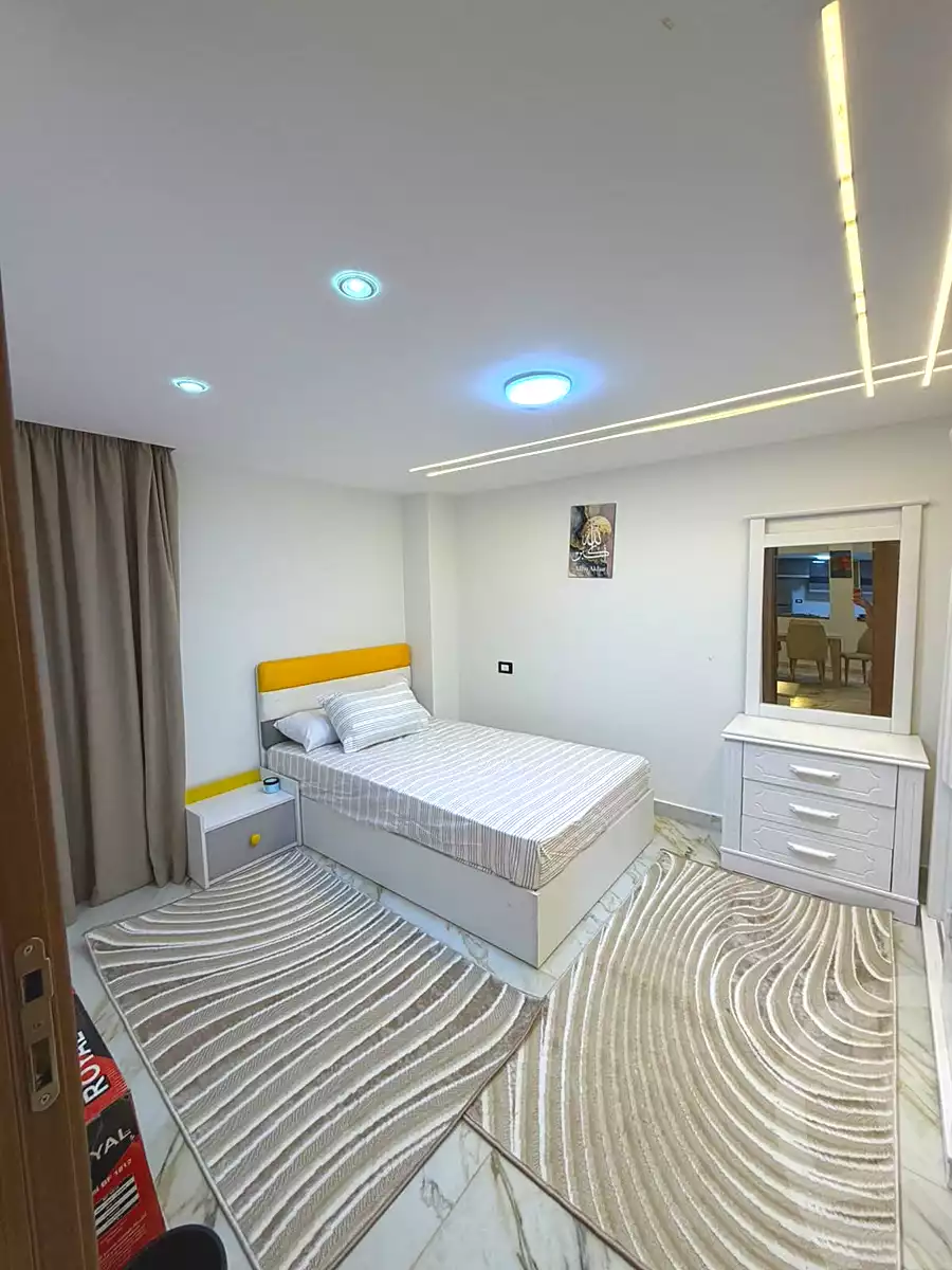 https://aqarmap.com.eg/en/listing/7302587-for-rent-cairo-new-cairo-compounds-zizinia-city
