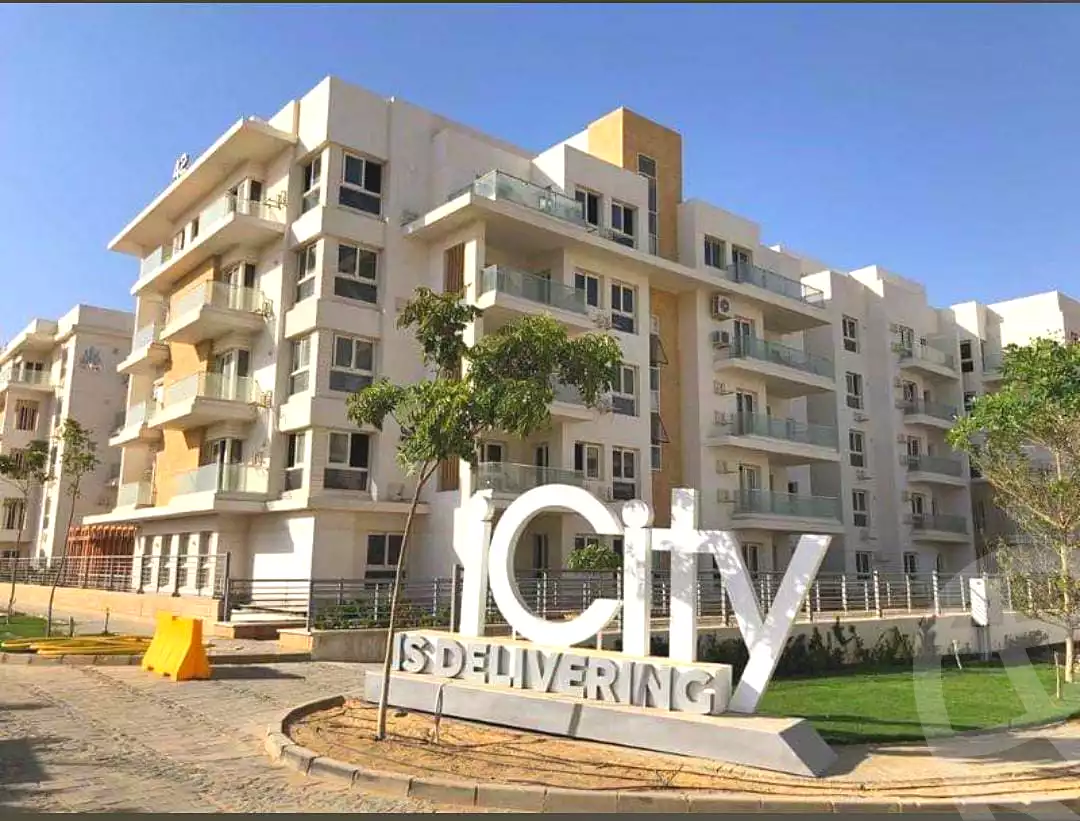 https://aqarmap.com.eg/ar/listing/7302885-for-sale-cairo-new-cairo-compounds-mwntn-fyw-y-syty-club-park-mountain-view-icity