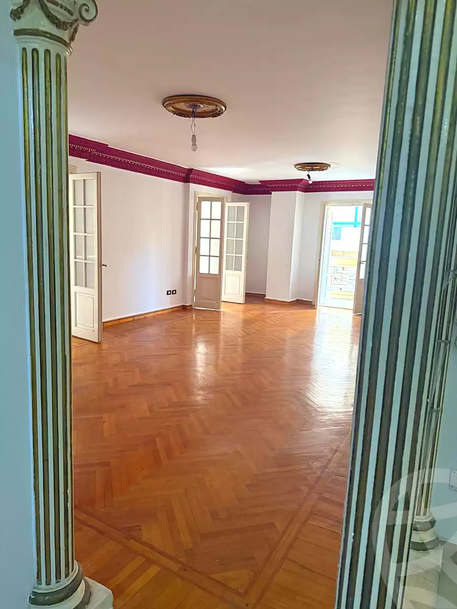 https://aqarmap.com.eg/ar/listing/7303305-for-rent-alexandria-lauran-shr-srhnk