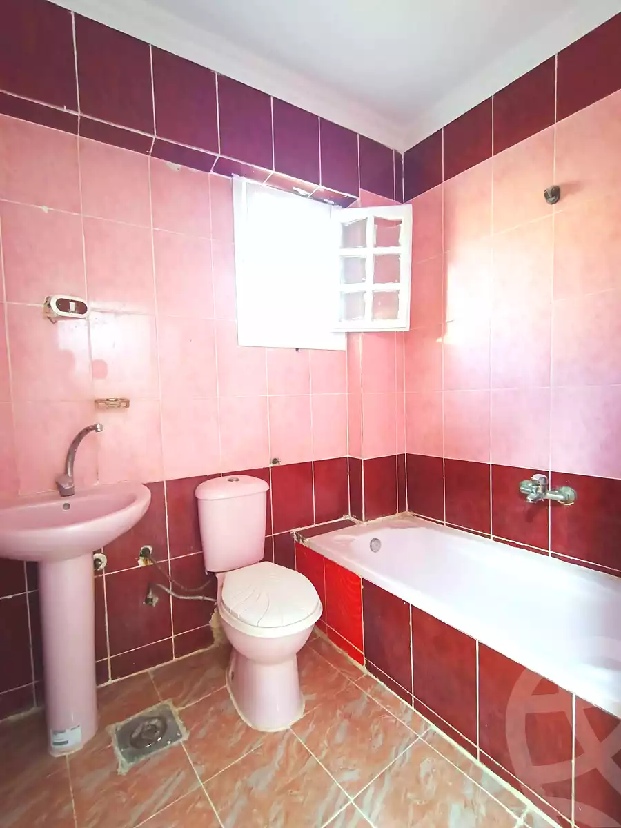 https://aqarmap.com.eg/ar/listing/7303638-for-sale-alexandria-al-agamy-shataa-el-nakheel