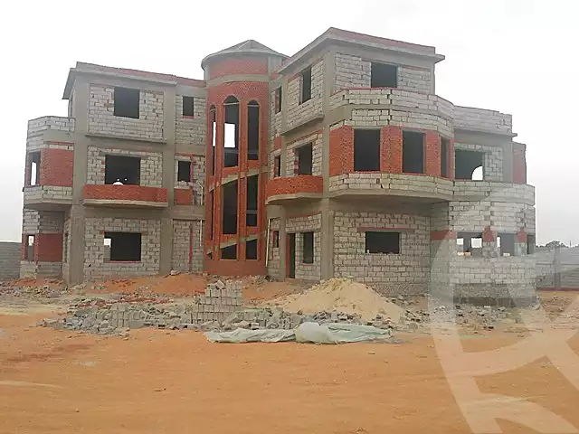 https://aqarmap.com.eg/ar/listing/7303725-for-sale-cairo-el-sheikh-zayed-city-lshykh-zyd-ljdyd-el-reef-el-oroby