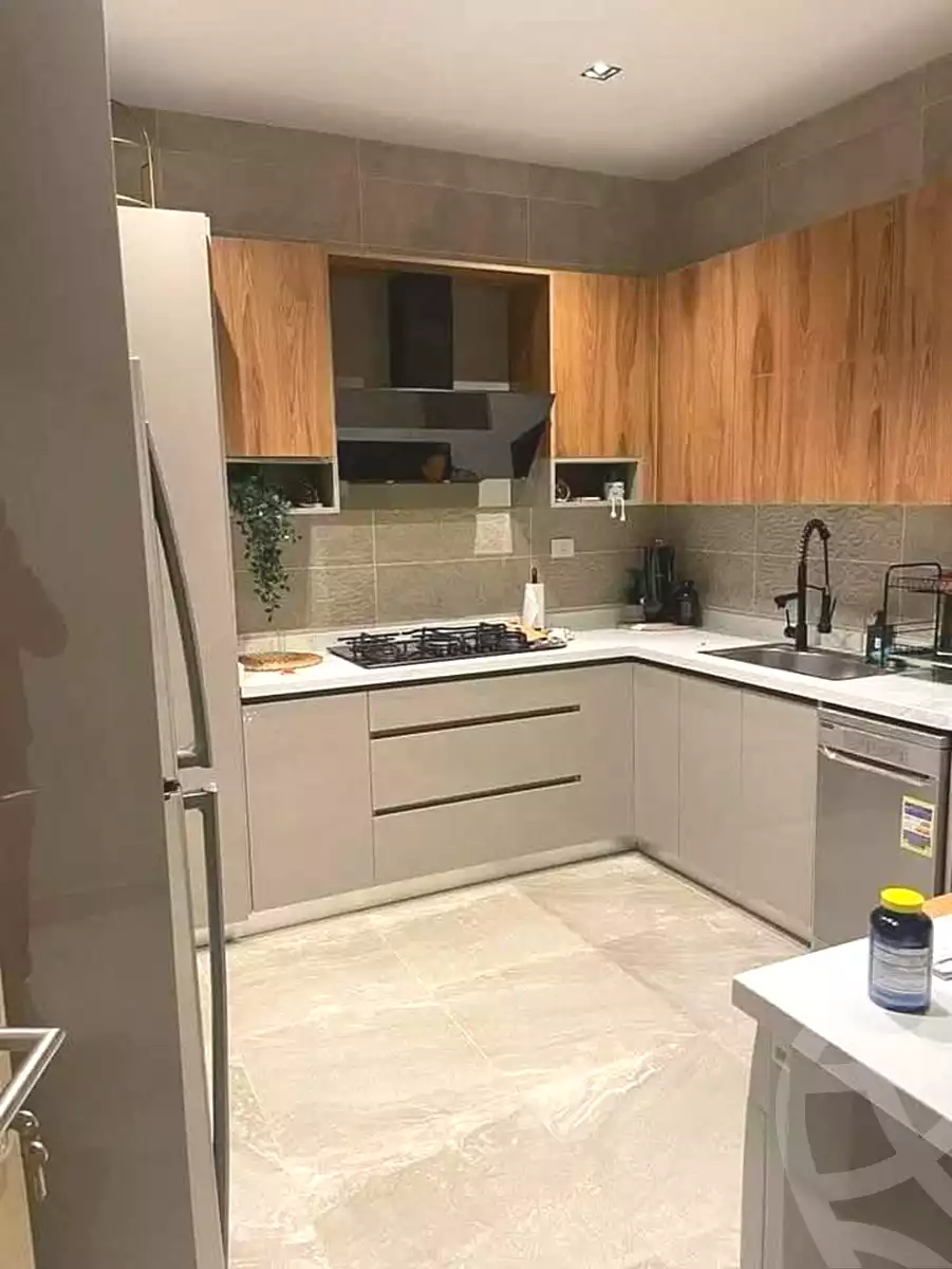 https://aqarmap.com.eg/ar/listing/7303758-for-sale-cairo-new-cairo-compounds-mountain-view-1