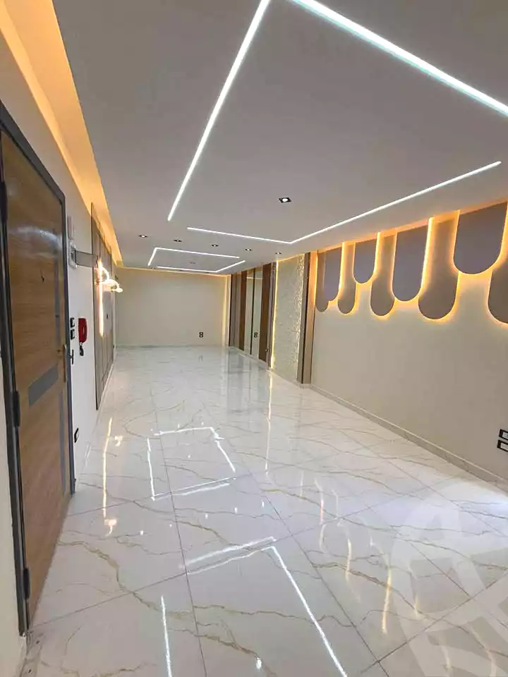 https://aqarmap.com.eg/ar/listing/7304136-for-sale-alexandria-el-asafra-shr-45