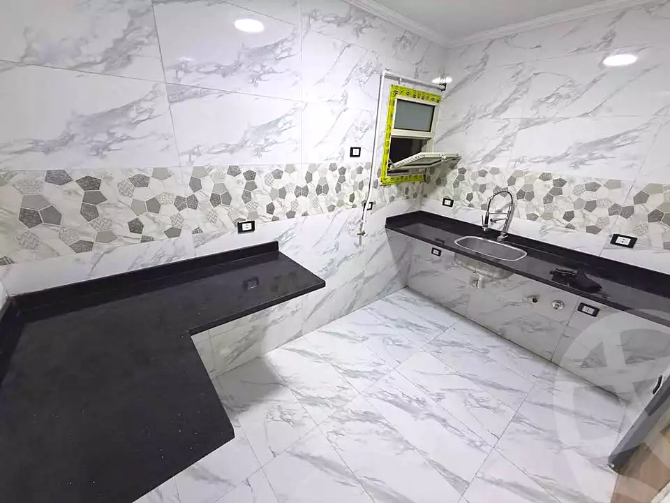 https://aqarmap.com.eg/ar/listing/7304136-for-sale-alexandria-el-asafra-shr-45