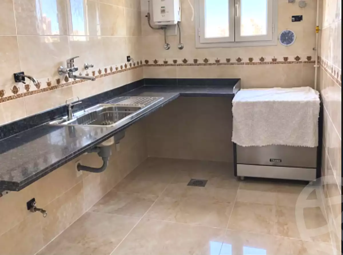 https://aqarmap.com.eg/ar/listing/7304226-for-sale-alexandria-moharram-bey