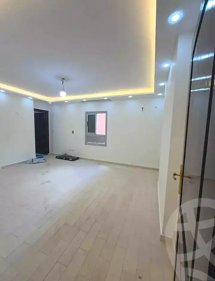https://aqarmap.com.eg/en/listing/7304428-for-sale-alexandria-stanley-abd-el-aziz-fahmy-st