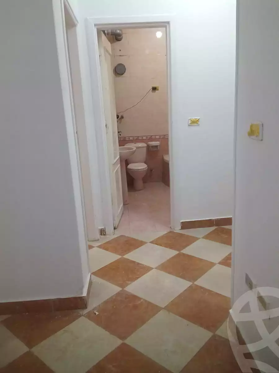 https://aqarmap.com.eg/ar/listing/7304595-for-rent-cairo-new-cairo-ganob-el-akadamiya-south-academy-d-khaled-ibn-el-waleed-st