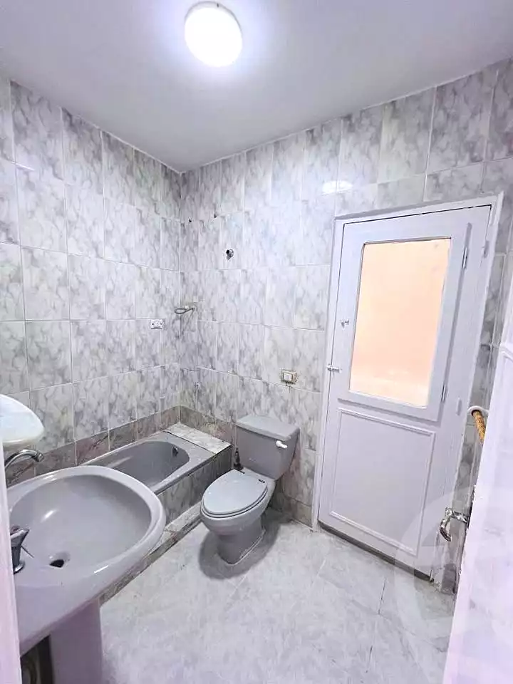 https://aqarmap.com.eg/ar/listing/7305057-for-sale-alexandria-al-agamy-shataa-el-nakheel