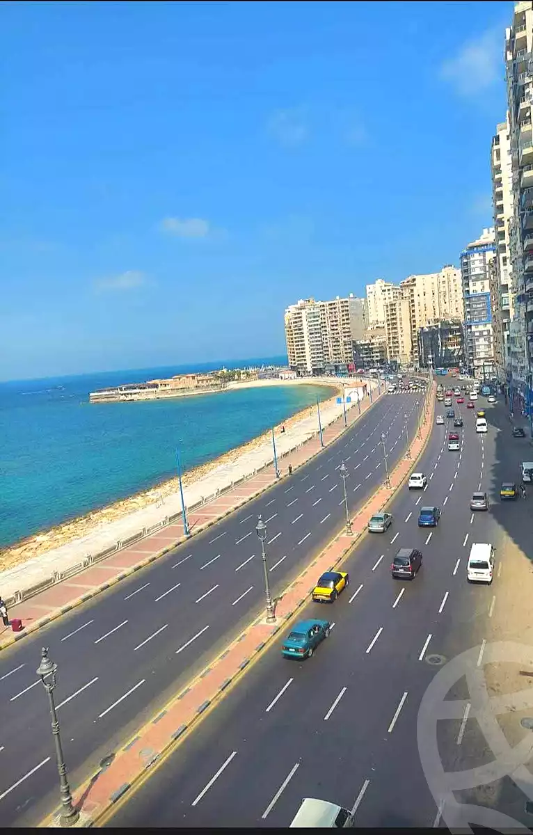 https://aqarmap.com.eg/ar/listing/7305210-for-sale-alexandria-sydy-bshr-sydy-bshr-bhry