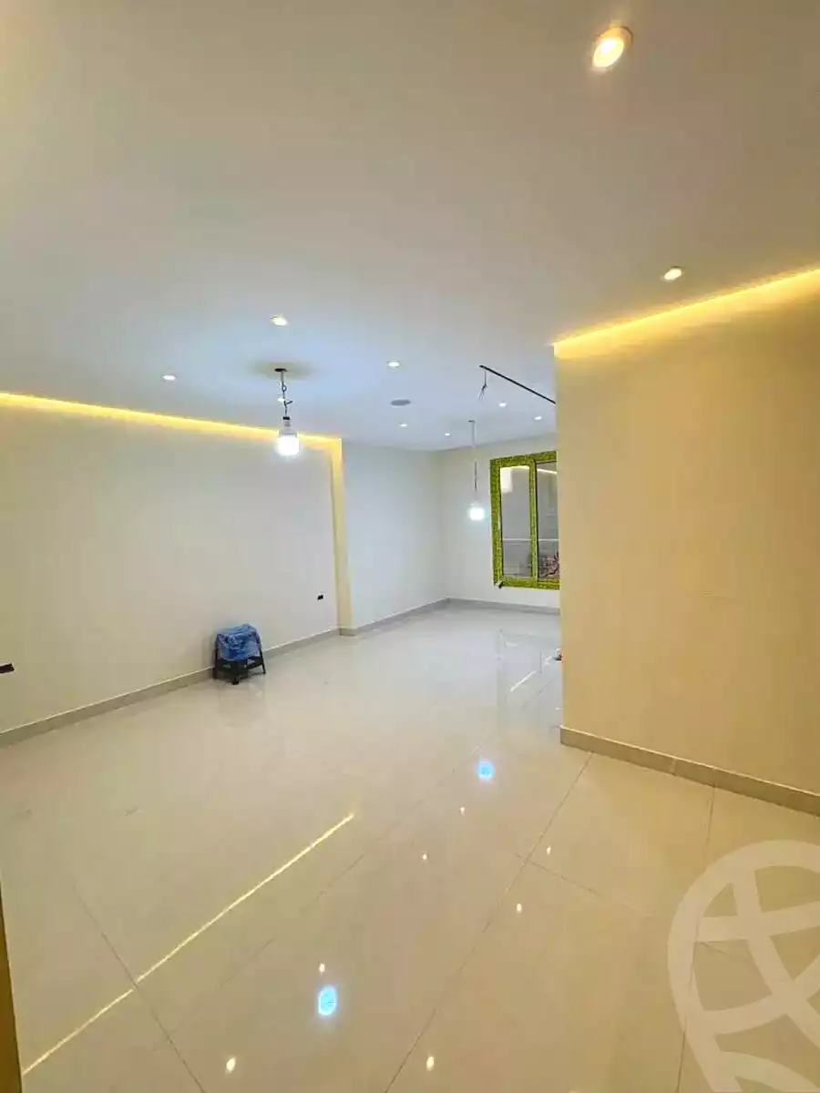 https://aqarmap.com.eg/ar/listing/7305250-for-sale-alexandria-moharram-bey