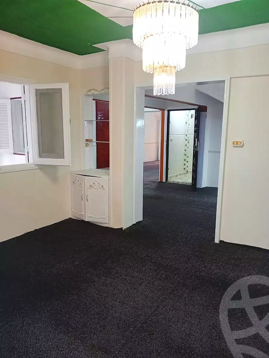 https://aqarmap.com.eg/ar/listing/7305474-for-sale-alexandria-al-agamy-el-hanouvel