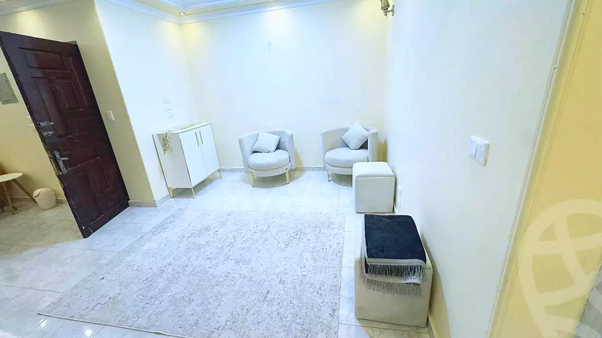https://aqarmap.com.eg/ar/listing/7305482-for-rent-cairo-6th-of-october-el-ahyaa-neighborhood-1st