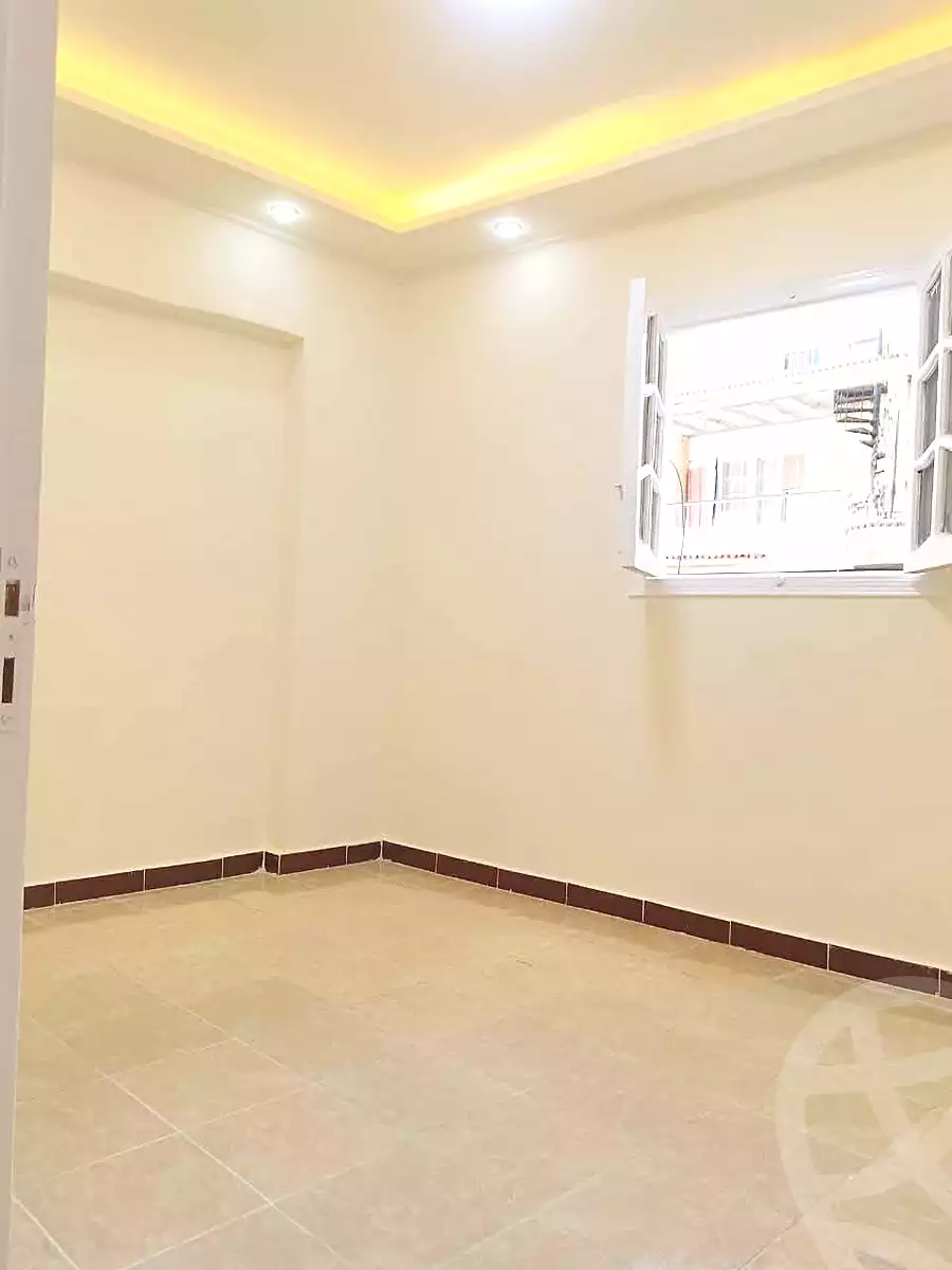 https://aqarmap.com.eg/ar/listing/7306260-for-sale-alexandria-al-agamy-shataa-el-nakheel