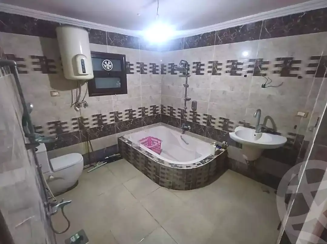 https://aqarmap.com.eg/ar/listing/7306368-for-sale-alexandria-sydy-bshr-sydy-bshr-bhry-shr-mhmd-njyb