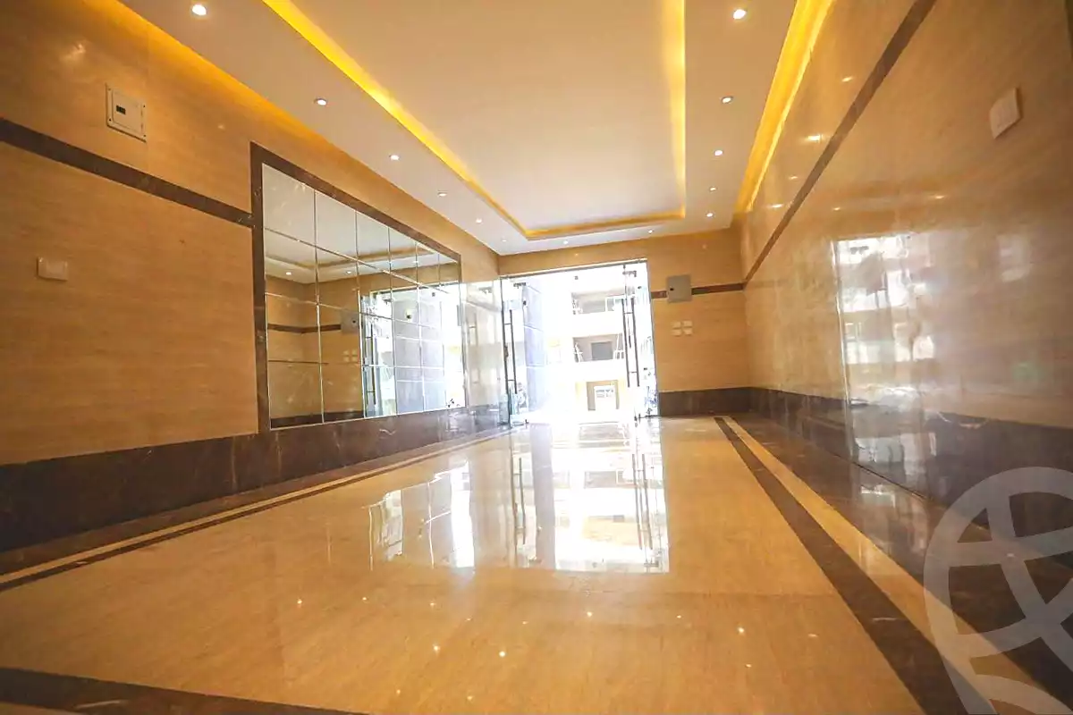 https://aqarmap.com.eg/en/listing/7306394-for-sale-cairo-new-administrative-capital-r8-tj-msr
