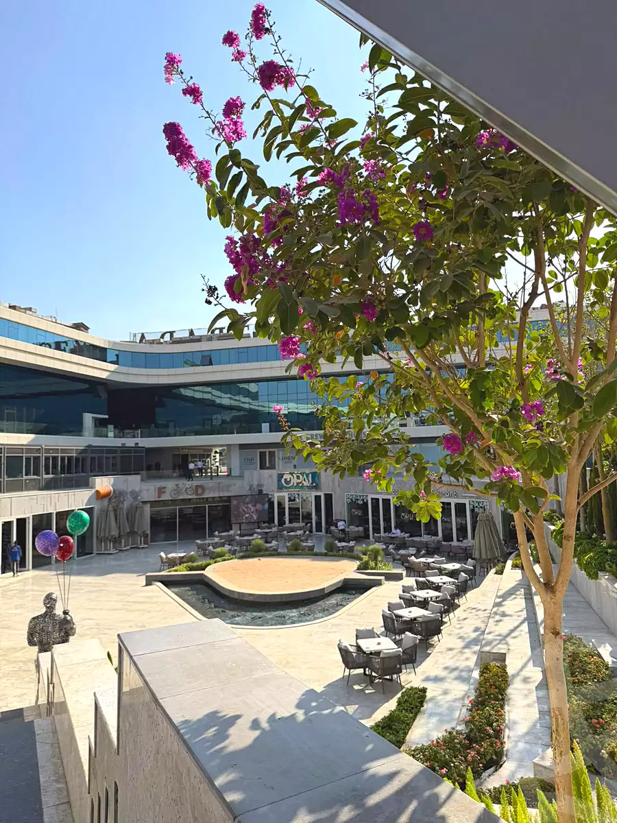 https://aqarmap.com.eg/ar/listing/7306410-for-sale-cairo-6th-of-october-compounds-centrada-one-mall