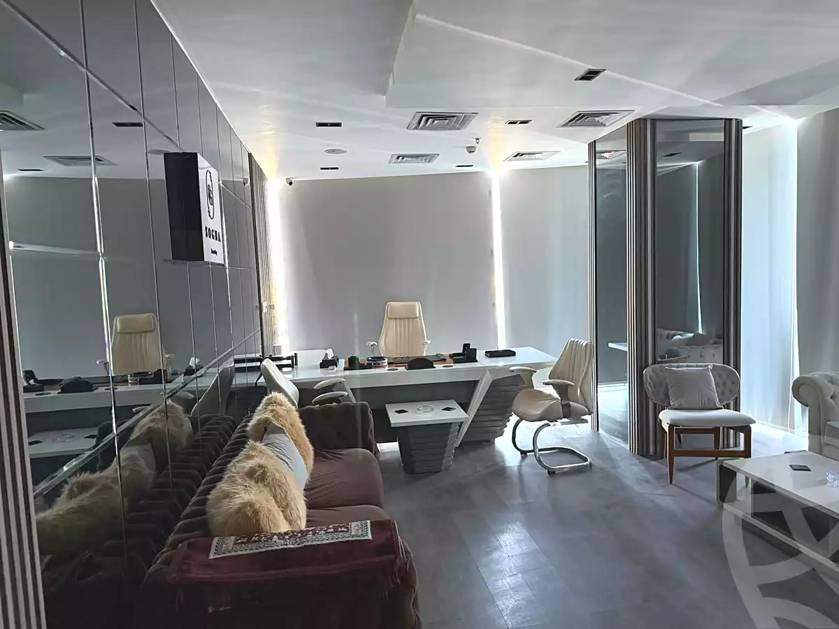 https://aqarmap.com.eg/ar/listing/7306450-for-sale-cairo-el-sheikh-zayed-city-compounds-rytzy-blz-mwl-tybh-llstthmr-l-qry