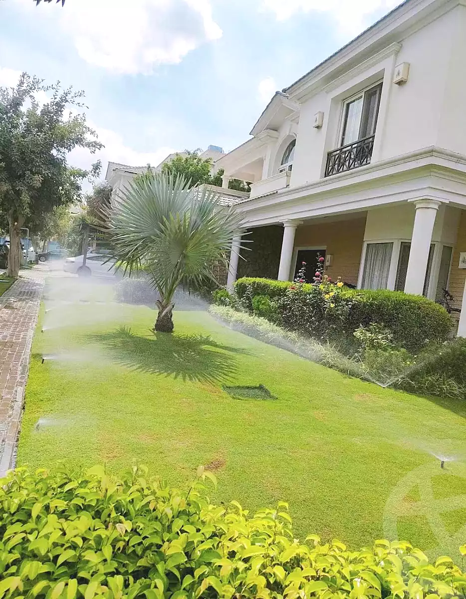 https://aqarmap.com.eg/ar/listing/7306236-for-sale-cairo-new-cairo-compounds-mountain-view1-1-compound