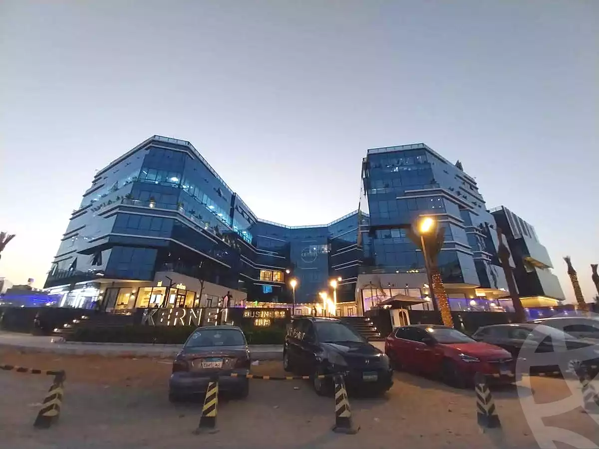 https://aqarmap.com.eg/ar/listing/7306879-for-sale-cairo-new-cairo-compounds-krnyl-byzns-hb-fyks-llttwyr-l-qry
