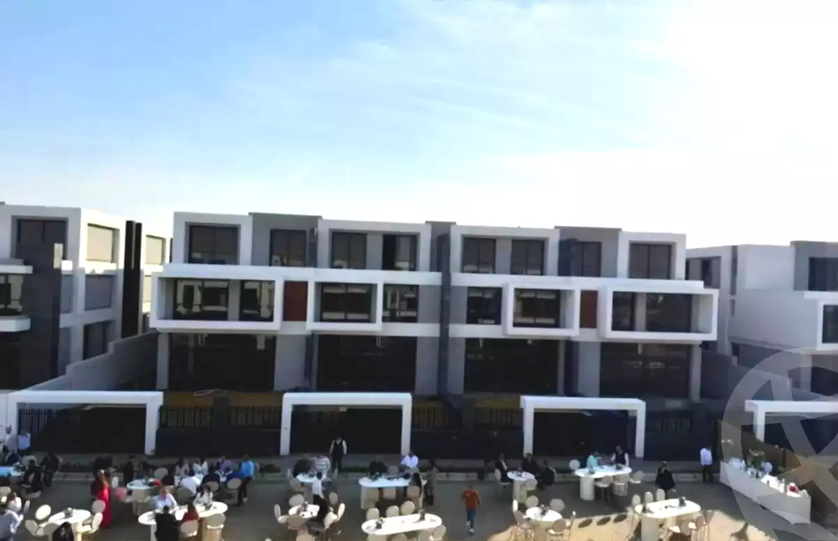 https://aqarmap.com.eg/en/listing/7306958-for-sale-cairo-new-cairo-compounds-el-patio-town-compound-la-vista