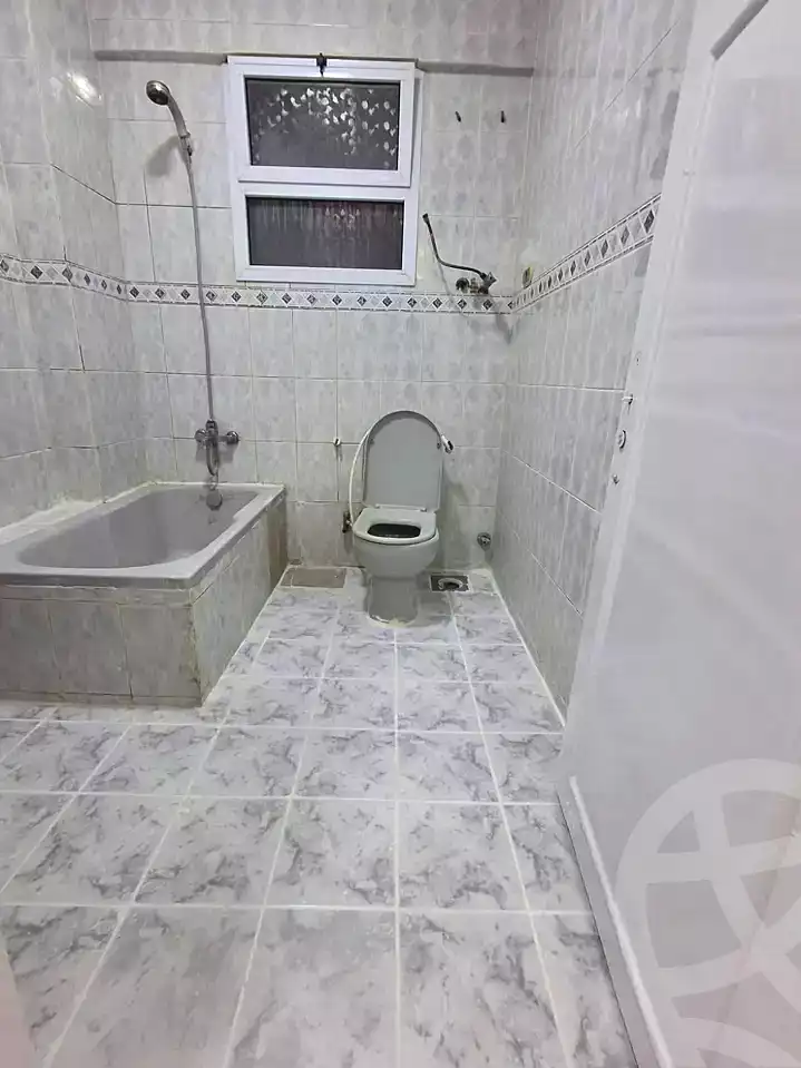 https://aqarmap.com.eg/ar/listing/7307171-for-sale-alexandria-al-agamy-shataa-el-nakheel