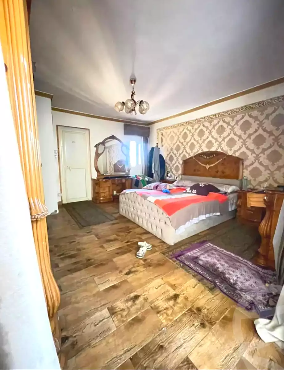 https://aqarmap.com.eg/en/listing/7307760-for-sale-alexandria-camp-cesar