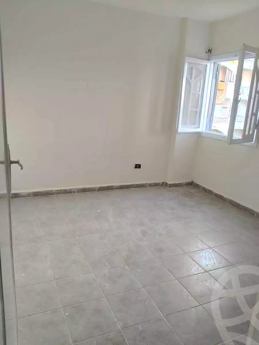 https://aqarmap.com.eg/ar/listing/7307789-for-sale-alexandria-al-agamy-el-hanouvel-radwan-st