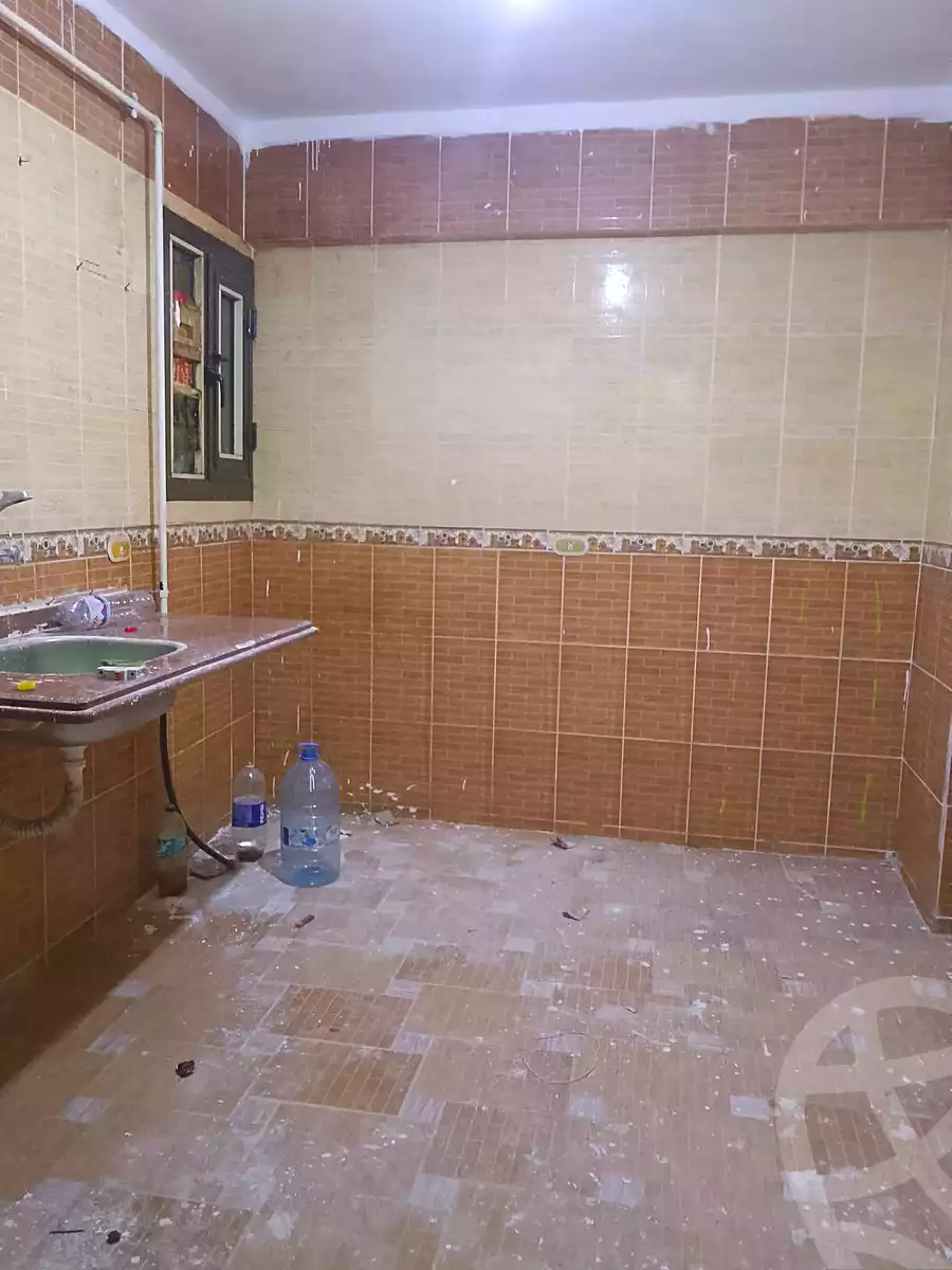 https://aqarmap.com.eg/ar/listing/7307841-for-sale-alexandria-al-agamy-el-hanouvel-radwan-st