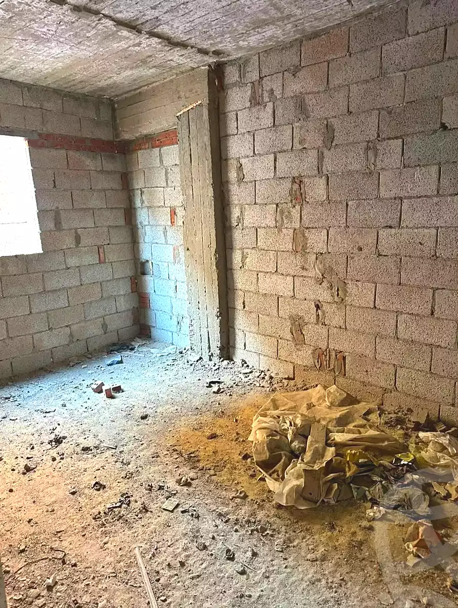 https://aqarmap.com.eg/ar/listing/7307942-for-sale-alexandria-al-agamy-el-hanouvel-radwan-st