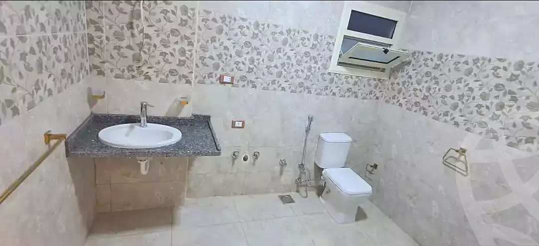https://aqarmap.com.eg/ar/listing/7307959-for-sale-alexandria-al-agamy-lbytsh-al-samalehy-1-st