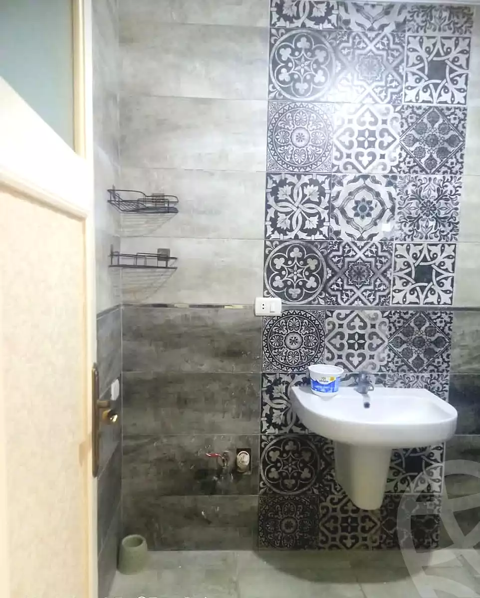 https://aqarmap.com.eg/ar/listing/7308055-for-rent-alexandria-miami