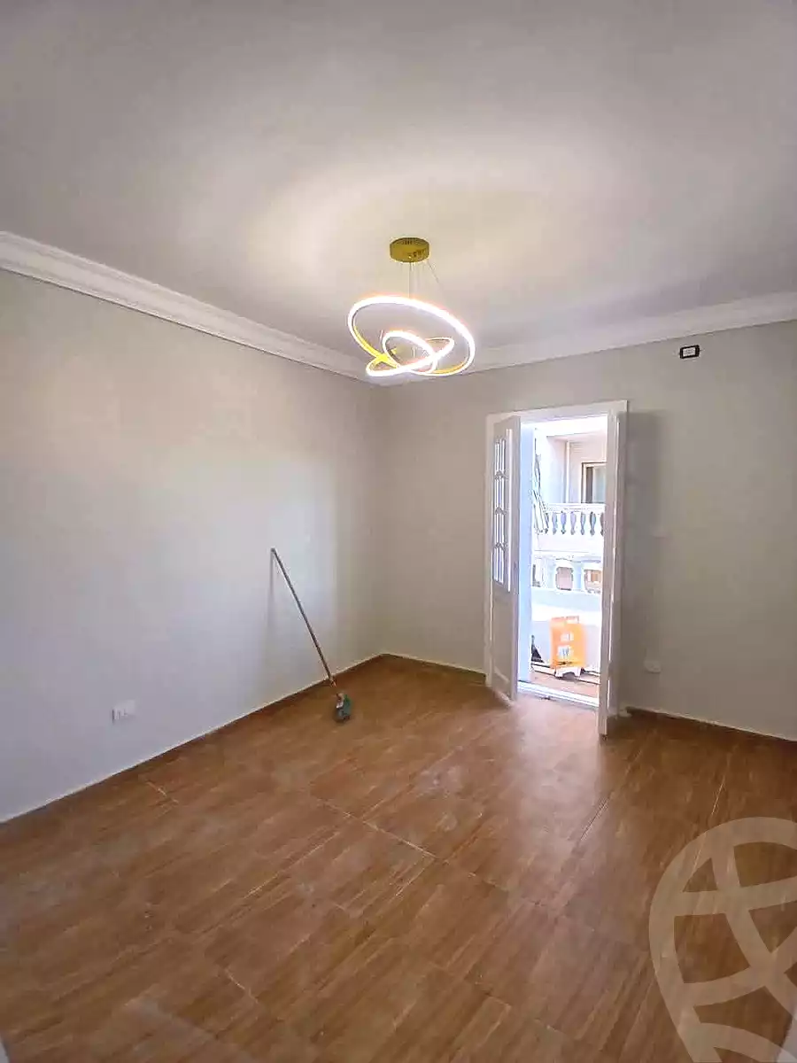 https://aqarmap.com.eg/ar/listing/7308381-for-sale-alexandria-al-agamy-lbytsh-el-zohour-st
