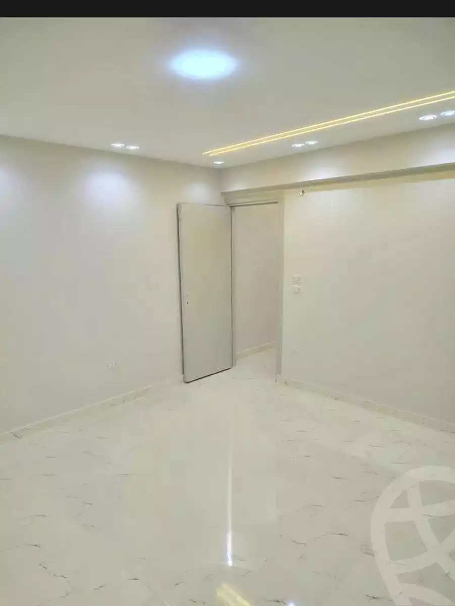 https://aqarmap.com.eg/ar/listing/7308399-for-sale-alexandria-al-agamy-lbytsh-al-kaada-st