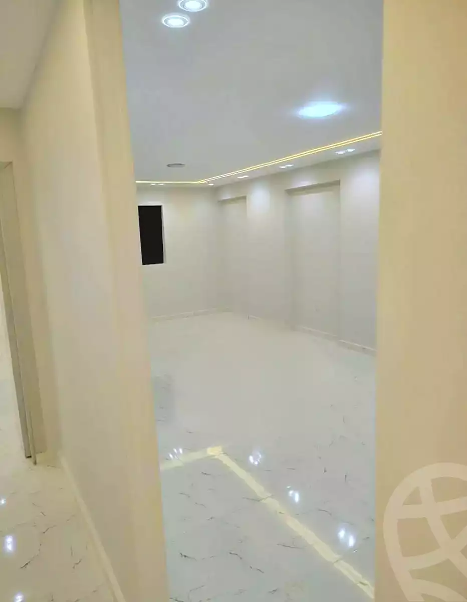 https://aqarmap.com.eg/ar/listing/7308399-for-sale-alexandria-al-agamy-lbytsh-al-kaada-st