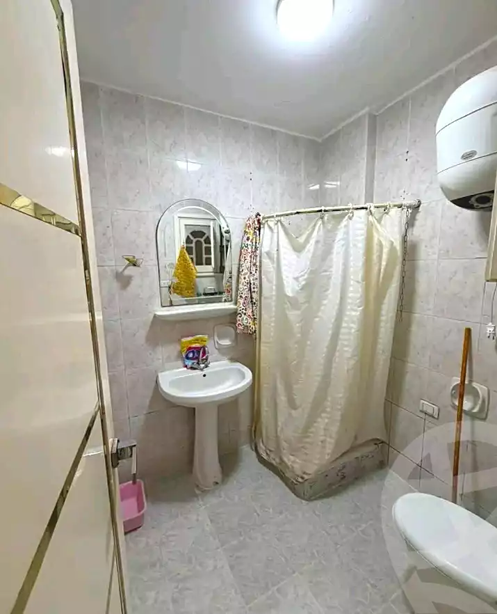 https://aqarmap.com.eg/ar/listing/7308588-for-sale-alexandria-al-agamy-lbytsh-bianchiii