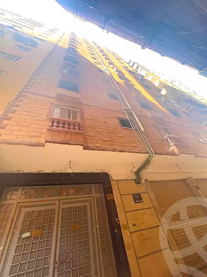 https://aqarmap.com.eg/ar/listing/7308858-for-sale-cairo-helwan-hadayek-helwan-nile-corniche-st