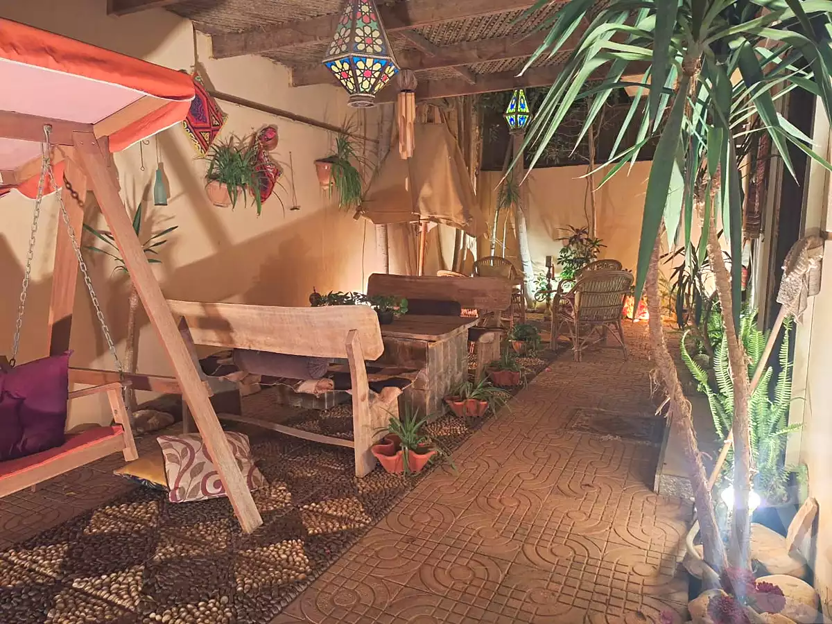 https://aqarmap.com.eg/ar/listing/7309032-for-sale-cairo-new-cairo-first-settlement-mhwr-mstfy-kml