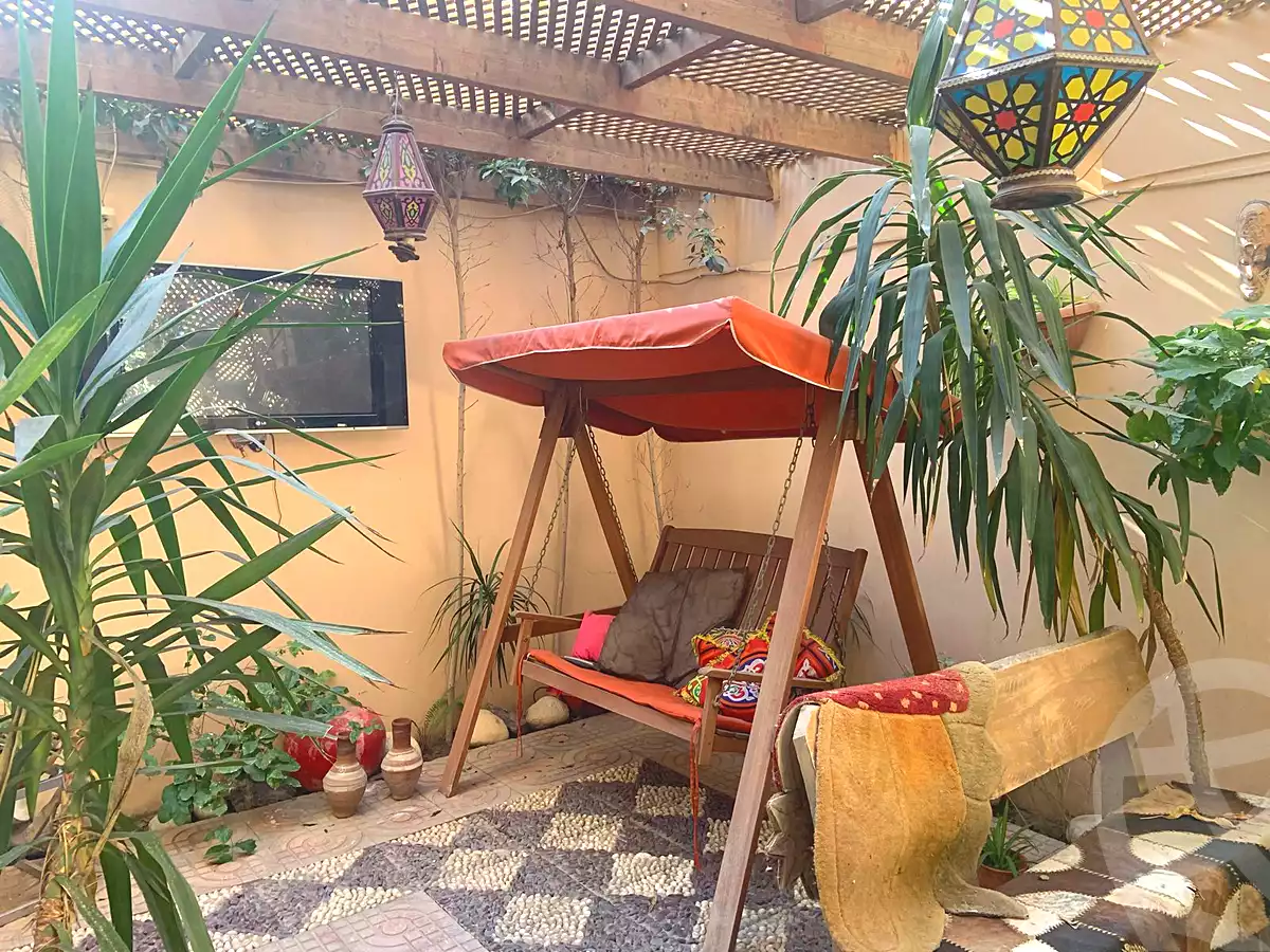 https://aqarmap.com.eg/ar/listing/7309150-for-sale-cairo-new-cairo-first-settlement-mhwr-mstfy-kml