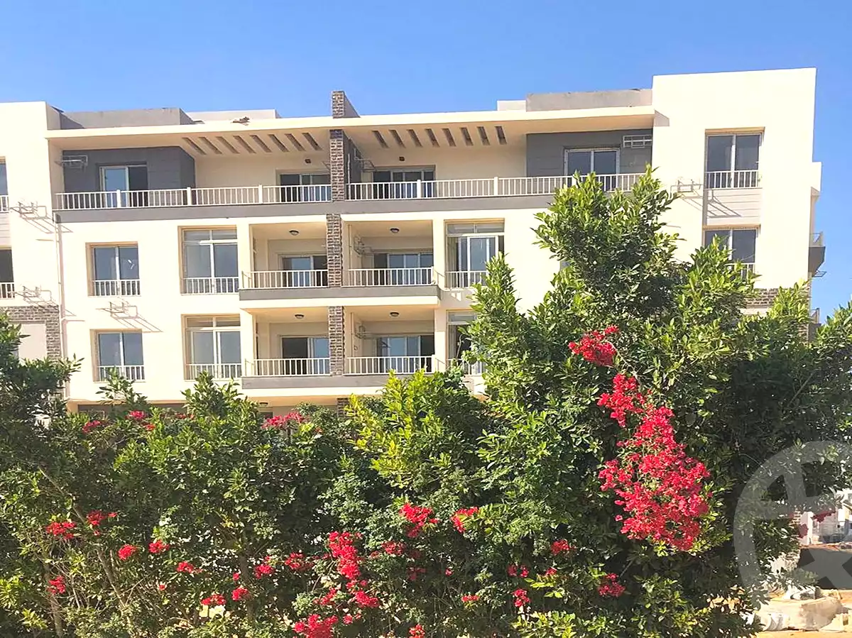 https://aqarmap.com.eg/ar/listing/7309255-for-sale-cairo-new-cairo-compounds-jyd