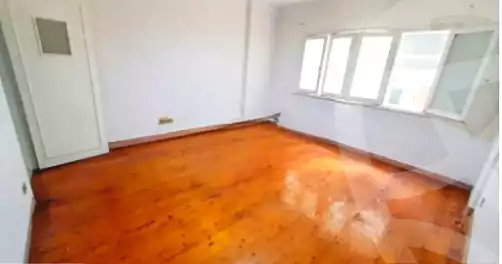 https://aqarmap.com.eg/en/listing/7309448-for-sale-alexandria-el-asafra-shr-45