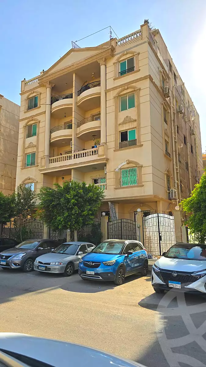 https://aqarmap.com.eg/ar/listing/7309529-for-sale-cairo-new-cairo-el-narges-el-narges-omarat-mohamed-sabry-abu-alam-st