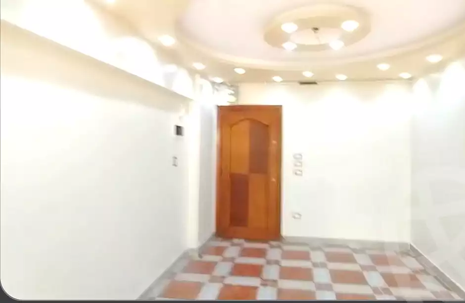 https://aqarmap.com.eg/ar/listing/7309664-for-sale-alexandria-al-agamy-bw-ywsf
