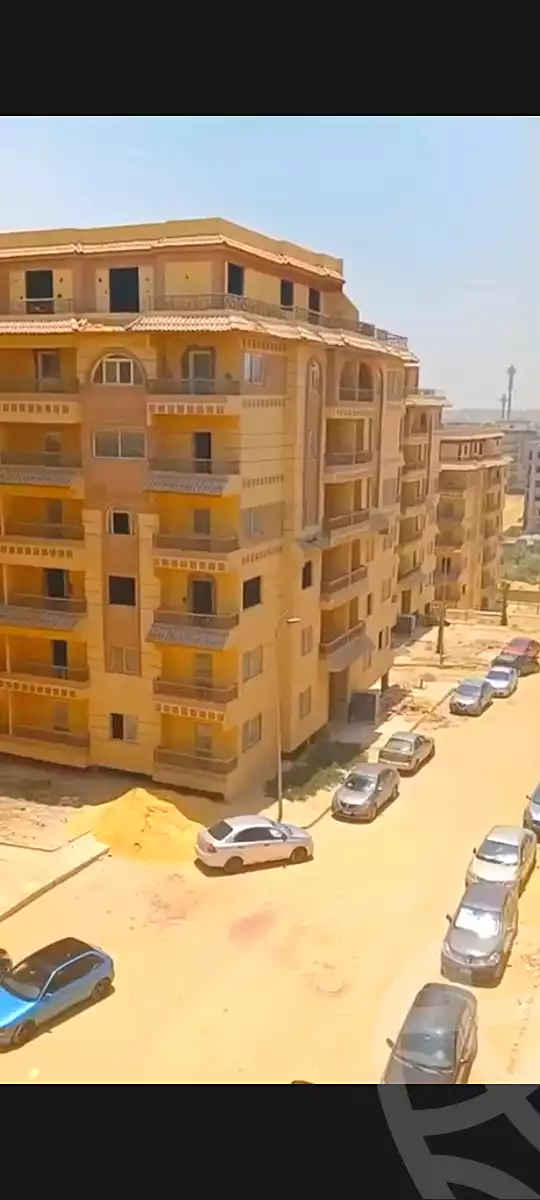 https://aqarmap.com.eg/ar/listing/7309736-for-sale-cairo-new-cairo-compounds-bankers-compound
