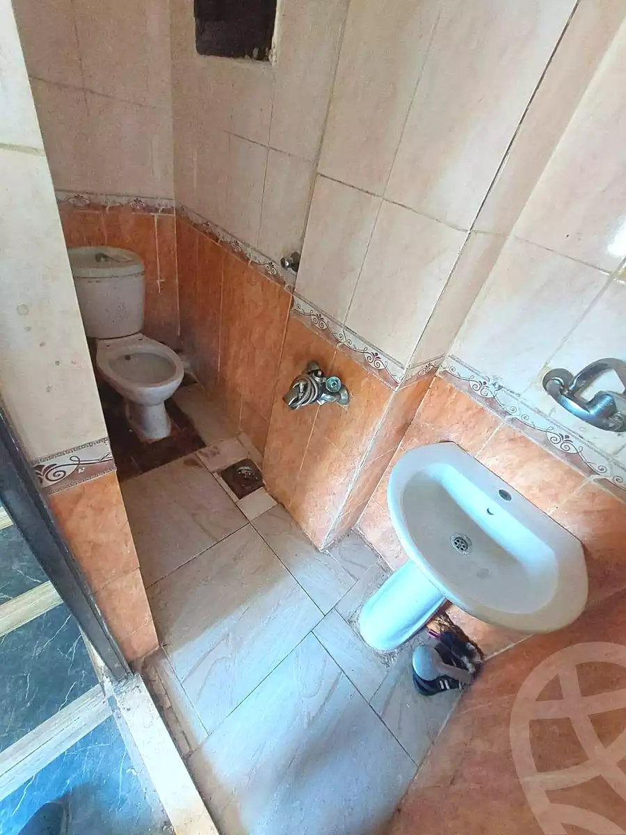 https://aqarmap.com.eg/en/listing/7310500-for-sale-alexandria-bahray-el-anfoshy-al-mosafer-khana-st