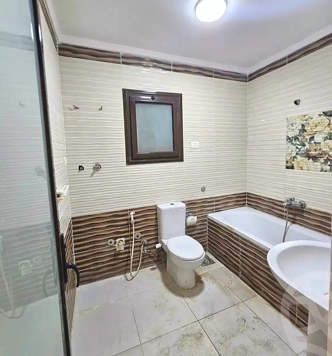 https://aqarmap.com.eg/ar/listing/7310810-for-sale-alexandria-miami-el-gaish-rd-st