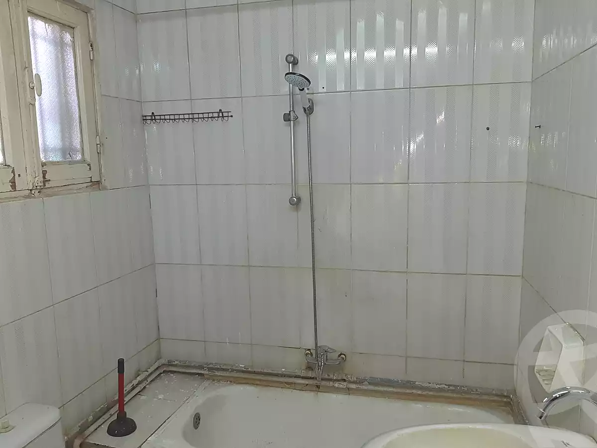 https://aqarmap.com.eg/ar/listing/7258110-for-sale-cairo-hadayek-el-koba-abd-al-rahman-al-kawakebi-st