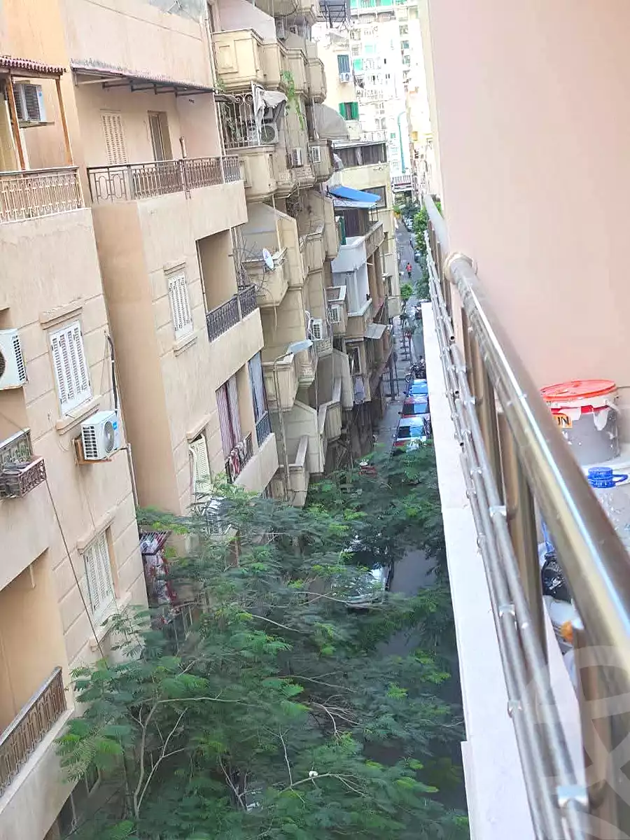 https://aqarmap.com.eg/ar/listing/7312595-for-sale-alexandria-stanley-abd-el-aziz-fahmy-st