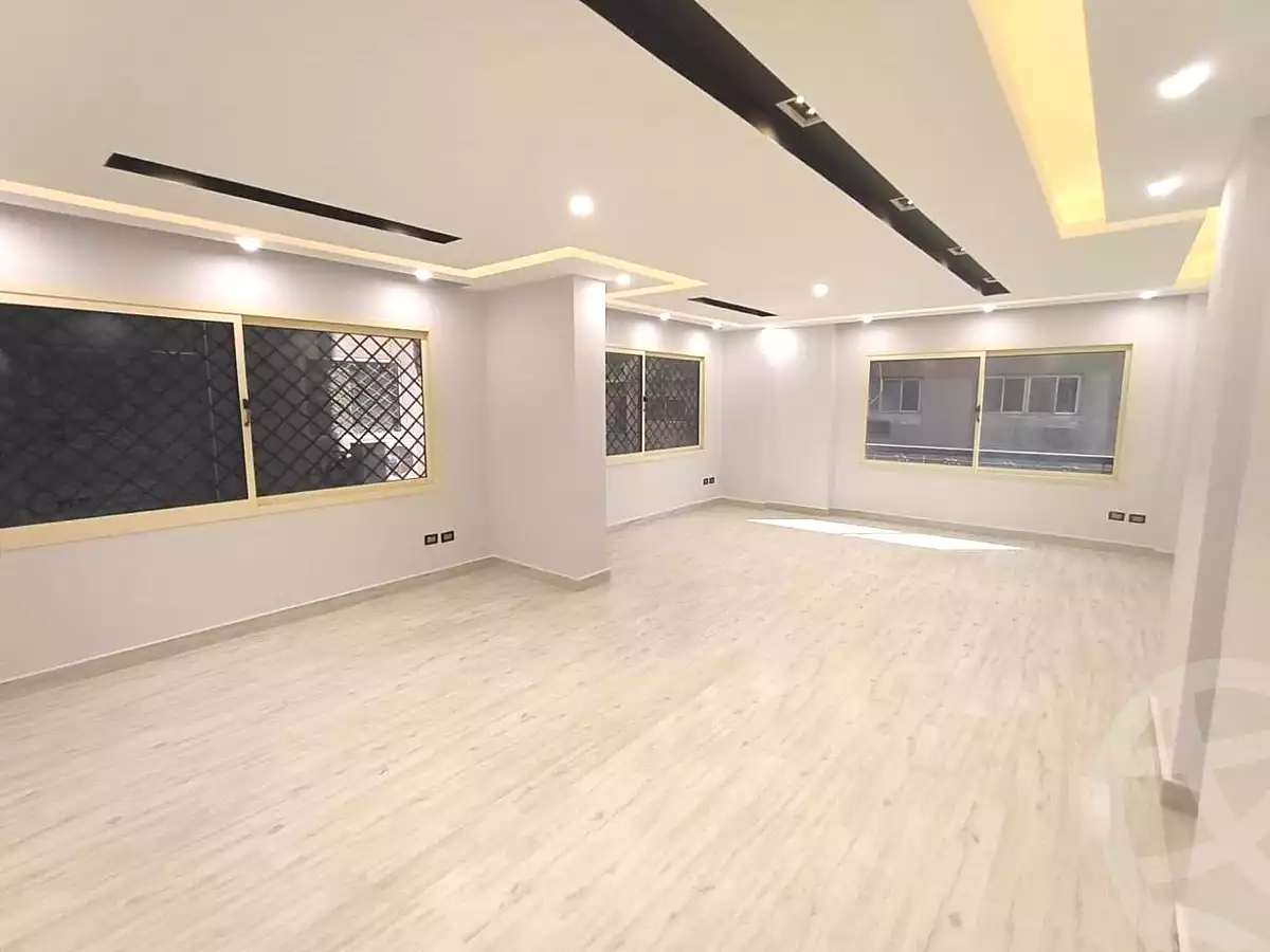 https://aqarmap.com.eg/ar/listing/7312706-for-rent-cairo-el-maadi-sarayat-el-maadi-street-20